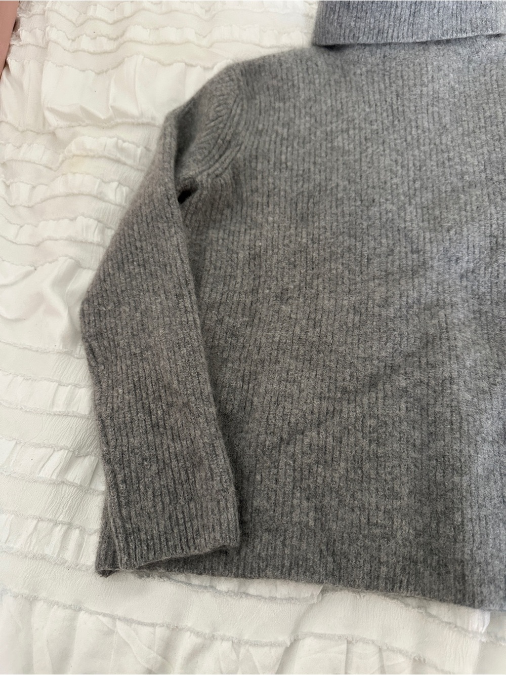 Quince 100% Mongolian Cashmere Fisherman Turtleneck Sweater Heather Grey - Picture 3 of 5
